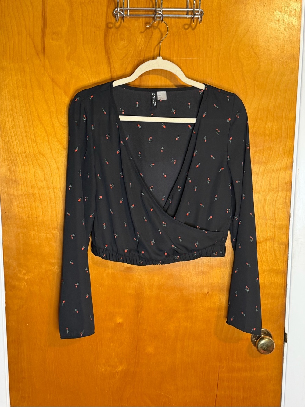 H&M Black Long-Sleeve Floral Roses Wrap Crop Top